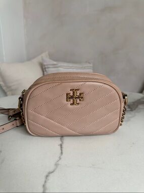 Tory Burch Quilted Camera Crossbody in Blush Pink with Gold Hardware